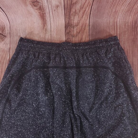 *READ* Lululemon Mens L Pace Breaker Short 9" Linerless Inked Light Cast Black - Picture 9 of 16